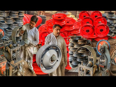 Interesting feats of ordinary people in Pakistan | Car rims are also made at home |