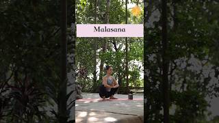 How to Use Yoga Blocks | Malasana #shorts #yogatips #yogablocks #mindbodysoul