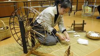 糸紡ぎ体験　糸車編　山王寺棚田