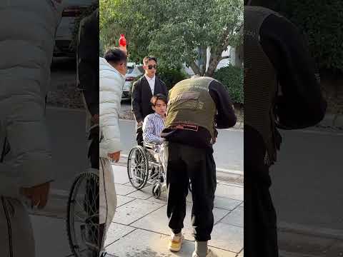 热门短剧《离婚吧我要回家继承亿万家产》男主演白羽拍摄花絮放送~ #現代短劇#豪門霸總#爽劇#婚戀#白羽