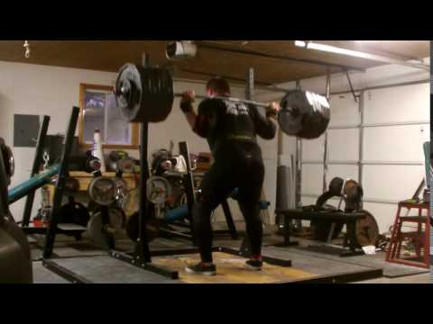 Lexington Plummer - 695 lb x 2 Raw Squat W/ Wraps @ 275 lbs 20 y/o