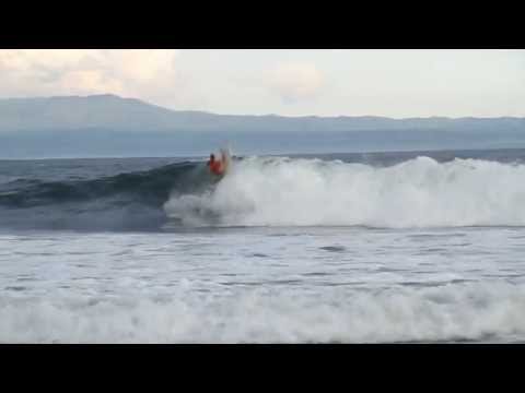 Surfing: Oakley Pro Bali Day 2 (ASP WORLD CHAMPIONSHIP TOUR)