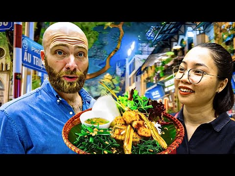 Hanoi After Dark!! Vietnamese Night Street Food Marathon!!