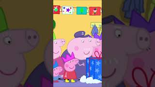 Happy Holidays from Peppa Pig! 💕🎄 #PeppaPig #Christmas #Shorts