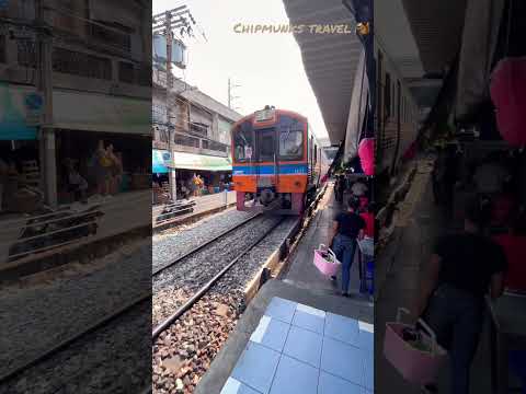 🚞😋Train track dining😋🚞【Thailand Bangkok】