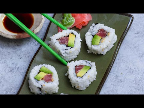 Spicy Tuna Roll (How to Make Tuna Sushi at Home)