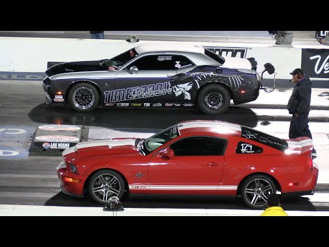 Hellcat vs Shelby Super Snake