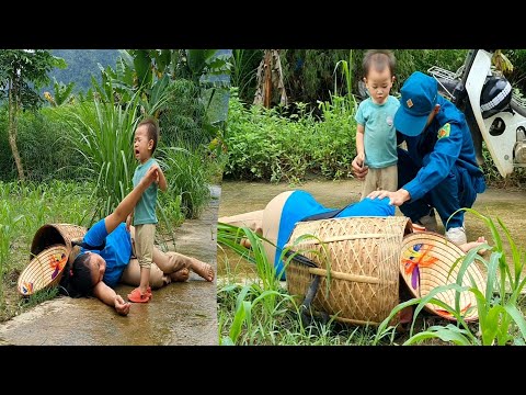 Mother and Child Lost Their Home & Wandering on the StreetsIn - Panic Helped by a Militiaman