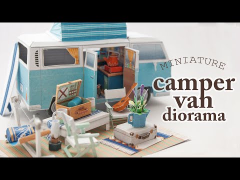 Camper Van Diorama (canon free papercraft)