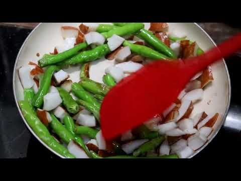 How to make hotel style coconut chutney recipe in telugu//Coconut chutney