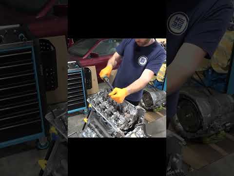 Rebuilding a V8 Engine in 1 Minute #shorts