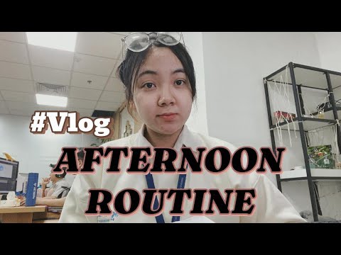 Office Vlog: Enjoying Meaningful Conversations and Fun Moments with Colleagues During a Break