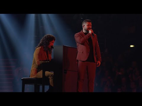 Dan + Shay - I Should Probably Go To Bed (CMA Awards 2021)