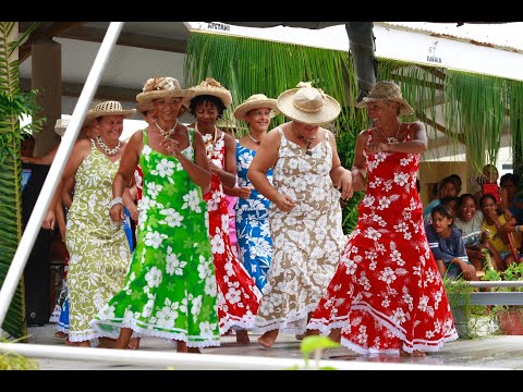 HAO MEMORIES DANCE ANNICK 2010 (blue dress)