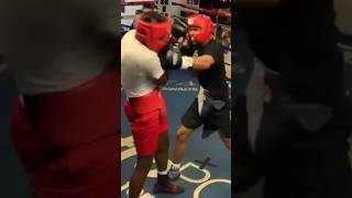 Shakur Stevenson Pieces Up NASTY Combos SPARRING a  Welterweight vs Kevin Johnson when Kur was 126