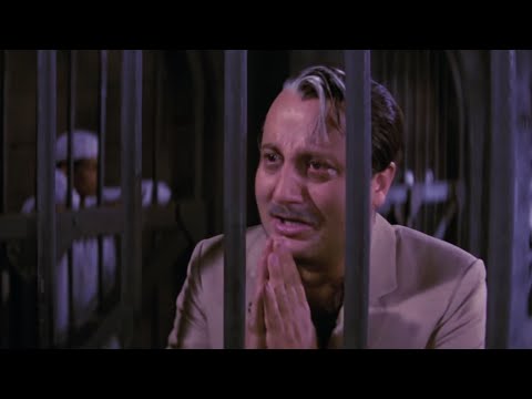 22 Saal Baad In Aakhon Ne Apne Aulad Ko Dekha Hain - Anupan kher, Vinod Mehra - Sarphira Scene 9