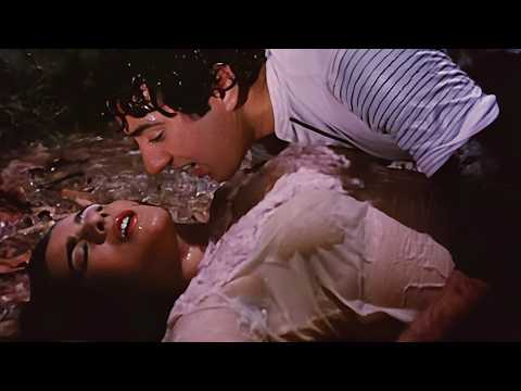 Sunny Deol & Amrita Singh Hot Song : Badal Yun Garajta Hai Dar Kuch Aisa Lagta Hai | Lata Mangeshkar