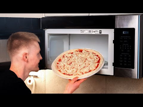 I Made Pizza in the Microwave