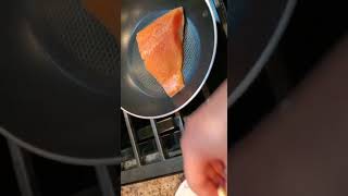 SImple Salmon Part1 #healthy #easyfood #mediterraneandiet #quick #simpledelicious #simple