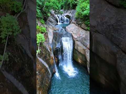 📍Bambarakiella falls , Srilanka #viral #travel #waterfall #viralvideo #nature #mountains