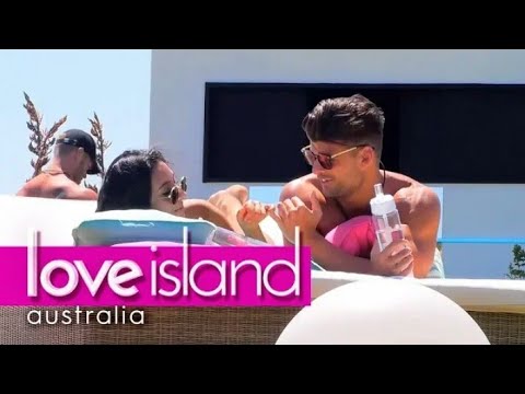 Amelia find's Teddy's intelligence 'sexy' | Love Island Australia (2018) HD