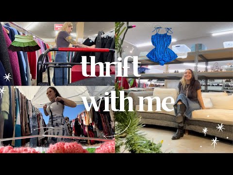 THRIFT WITH ME • 50% off at the thrift• local vintage & thrift flea market• THRIFTMAS DAY 1 #vlogmas