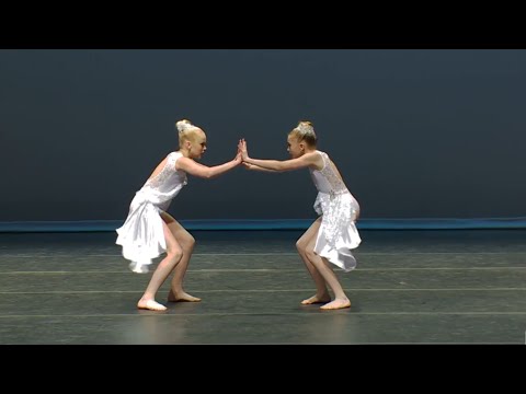 Dance Moms - Jojo And Brynn's Duet - Mirror Image (S6,E25)