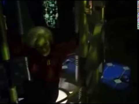 Star Trek: Voyager, "Endgame" - Adm. Janeway Serves Borg Queen