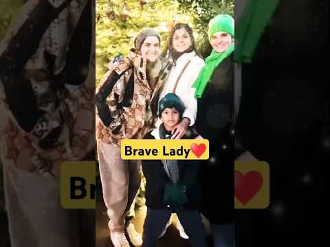 Sania Mirza enjoying winter vacation with family❄♥️ #youtubeshorts #shorts #saniamirza #viralshorts