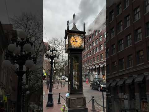 Taylor Swift’s Shake It Off by Gastown Steam Clock #shorts