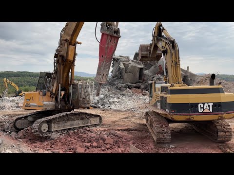 Caterpillar & Liebherr Excavators With Hyd Hammers, Concrete Pulverizers - Sotiriadis/Labrianidis 4k