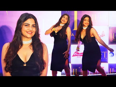 Shivani Kumari DACNE On Salman Song Pyar Dilon Ka Mela Hai On Red Carpet For Christmas At Luft Club