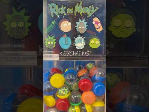 Let’s get a shwifty keychain! #rickandmorty #adultswim #vendingmachine