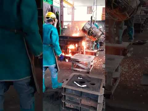 Casting process #foundry #technology #inside #manufacturing #castiron