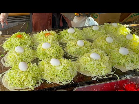 street food japan - okonomiyaki  お好み焼き