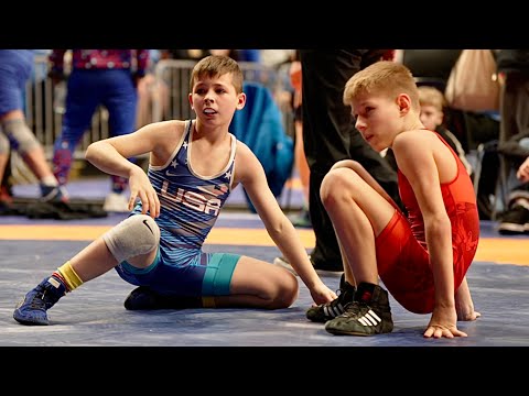 U13 Andrei Lapin (EST) vs Jon Luke Austin (USA) 35kg. Freestyle boys youth wrestling.