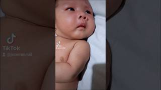 How a baby pooping looks like? #babyboy #babytiktok #baby #babypoop #babycutemoment