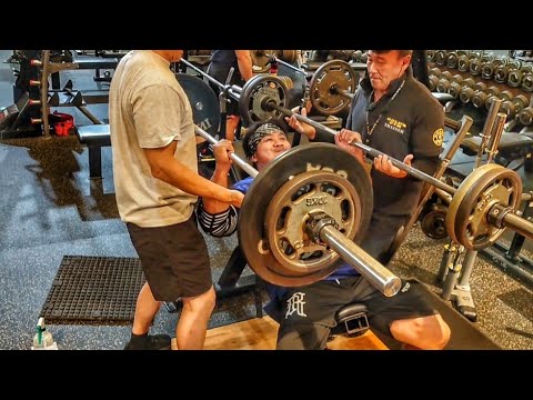 ダブルバーベルインクラインベンチプレス！！60kg✕60kg