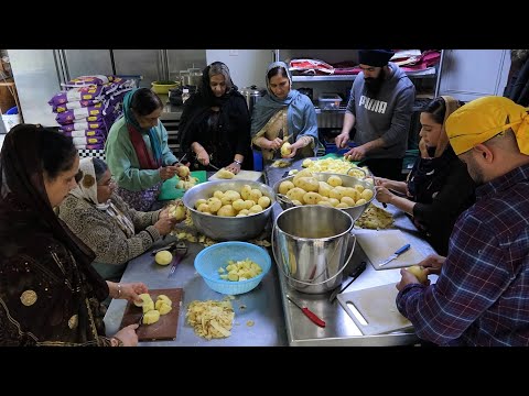 Sikhs Cooking 10,000 Aloo Sabji (Potato Curry) + Rotis at London Gurdwara for Vaisakhi Langar 2023