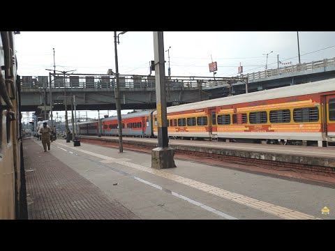 02327/Howrah - Haridwar Upasana Super Fast Special Departing at Howrah JN, Indian Railways 4k HD