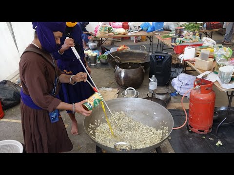 Peas & Soya Mince Curry + Pakoras | Free Langar Food Cooked by Punjabi Sikh Nihang Singh Khalsa