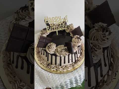 Chocolate truffle cake 🎂 simple chocolate truffle cake design #cake #birthdaycake #ytshorts #sarika