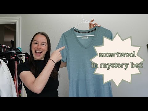 $495 COAT! | JTC Auctions 56 Piece Mystery Box To Resell On Poshmark and Ebay For Profit