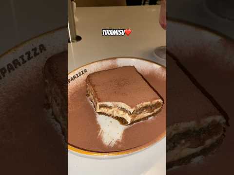 Add it on your list now!💖 #tiramisu #tiramisú #italianfood #desserts #dessertcake #coffeedessert