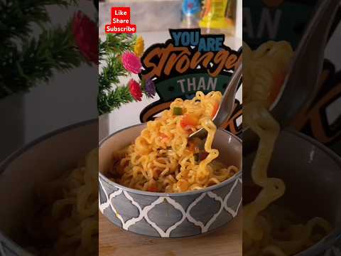 Vegetable Maggi #maggie #vegnoodles #youtubeshorts #food #shortvideo #foodshorts #cookingshorts