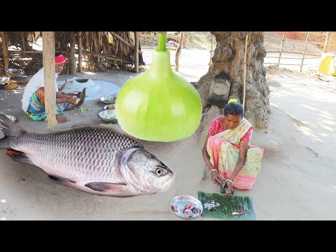 Santali tribe grandmaa prepared KATLA FISH CURRY and Bottle gourd recipe with fish hed for lunch