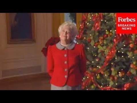 CHRISTMAS FLASHBACK: First Lady Barbara Bush Unveils White House Decorations