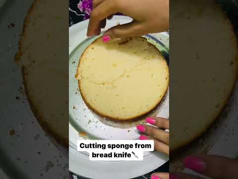 Bread knife se aise sponge ke layers cut karo #shorts #tutorial #cakes #Dreamycakehouse #cakedesign