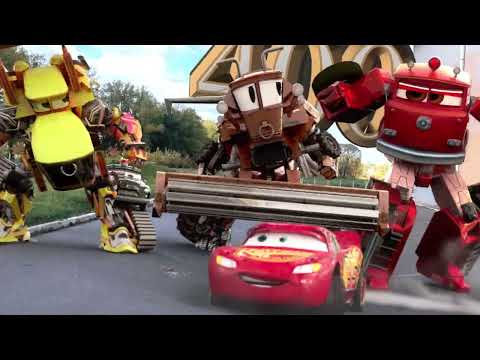 Lightning McQueen TRANSFORMERS  in Real Life Disney Cars