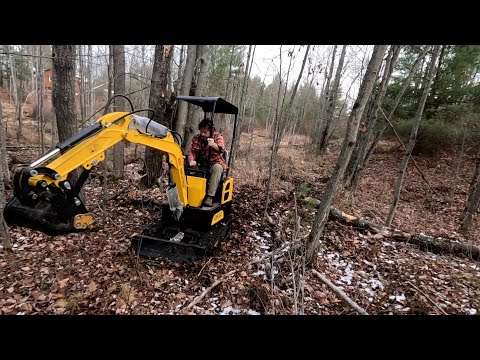 Noob Mini Excavator Fail - First time on the mini Ex.